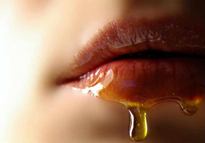 Можно ли использовать эфирные масла для губ?