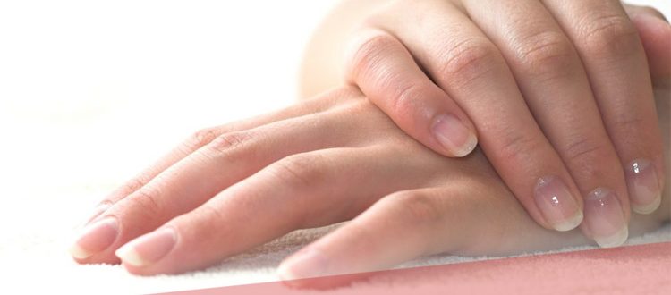 Почему кожа на пальцах рук трескается и шелушится – причины и лечение недуга
