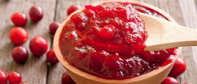 Польза масок для лица с использованием клюквы