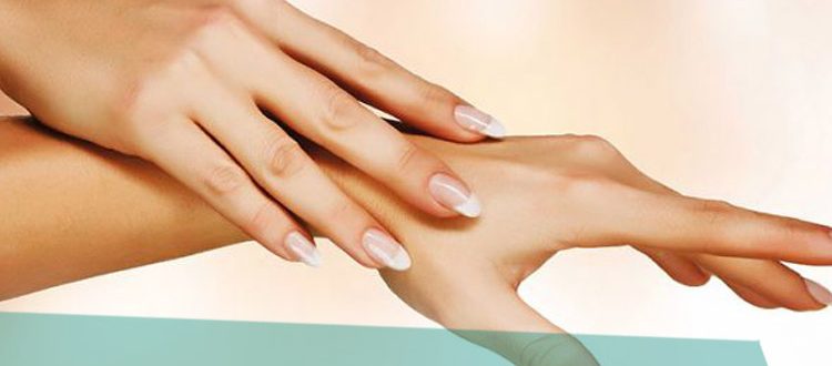 Что делать, если шелушится, краснеет и трескается кожа между пальцами рук