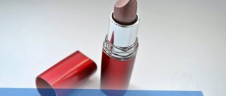 Обзор губной помады от компании Мейбелин